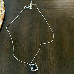 Kendra Scott necklace